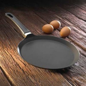 Pots and Pans 101: A Guide to Your Essential Cookware 101 Part 1 - Urban  Quarter