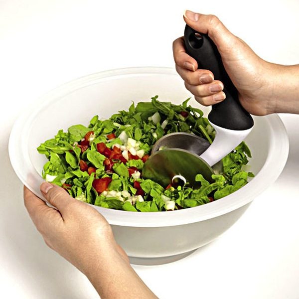 https://www.eatwell101.com/wp-content/uploads/2012/06/Grips-Salad-Chopper.jpg