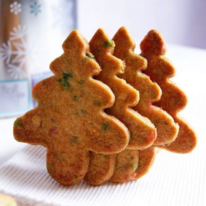 Christmas Biscuit Recipe 680x680 