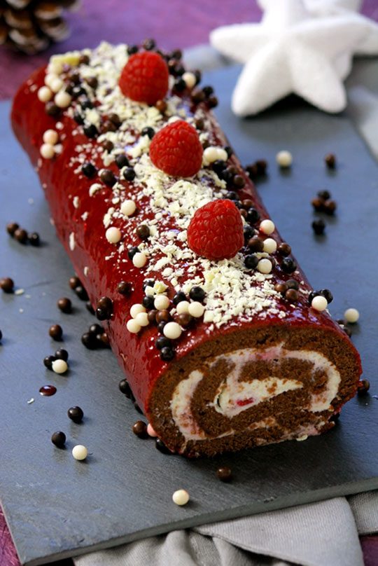 Chocolate Yule Log Recipe — Christmas Log Recipe — Eatwell101