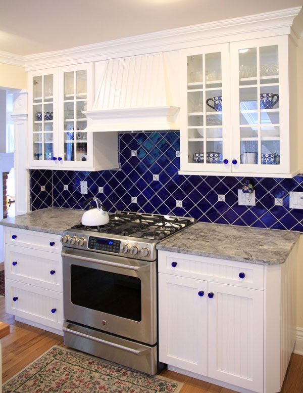 https://www.eatwell101.com/wp-content/uploads/2013/03/Blue-Kitchen-design-4.jpg