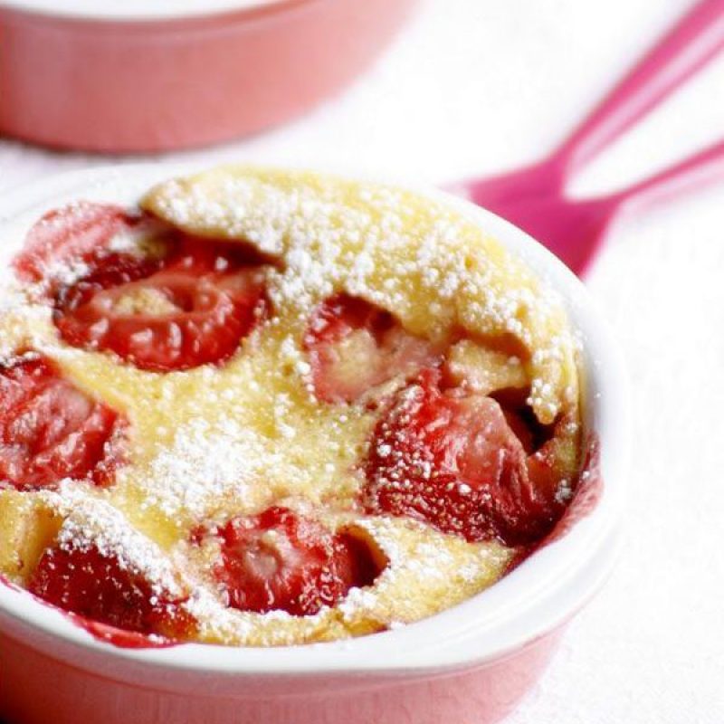 Strawberry Clafoutis Recipe — Eatwell101