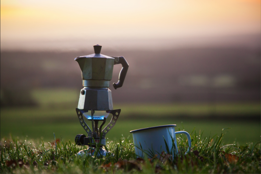 https://www.eatwell101.com/wp-content/uploads/2016/08/how-to-make-coffee-when-camping.png