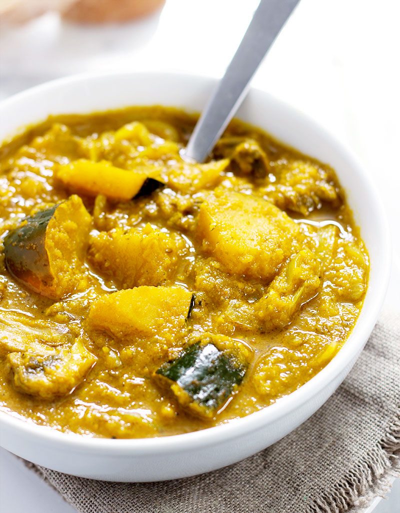 Vegan Acorn Squash Curry Soup Recipe — Eatwell101