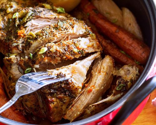 https://www.eatwell101.com/wp-content/uploads/2016/12/One-Pot-pork-roast-with-vegetables-10-500x400.jpg