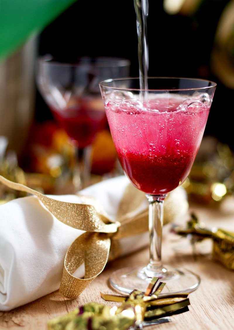 Raspberry Champagne Cocktail Recipe — Eatwell101