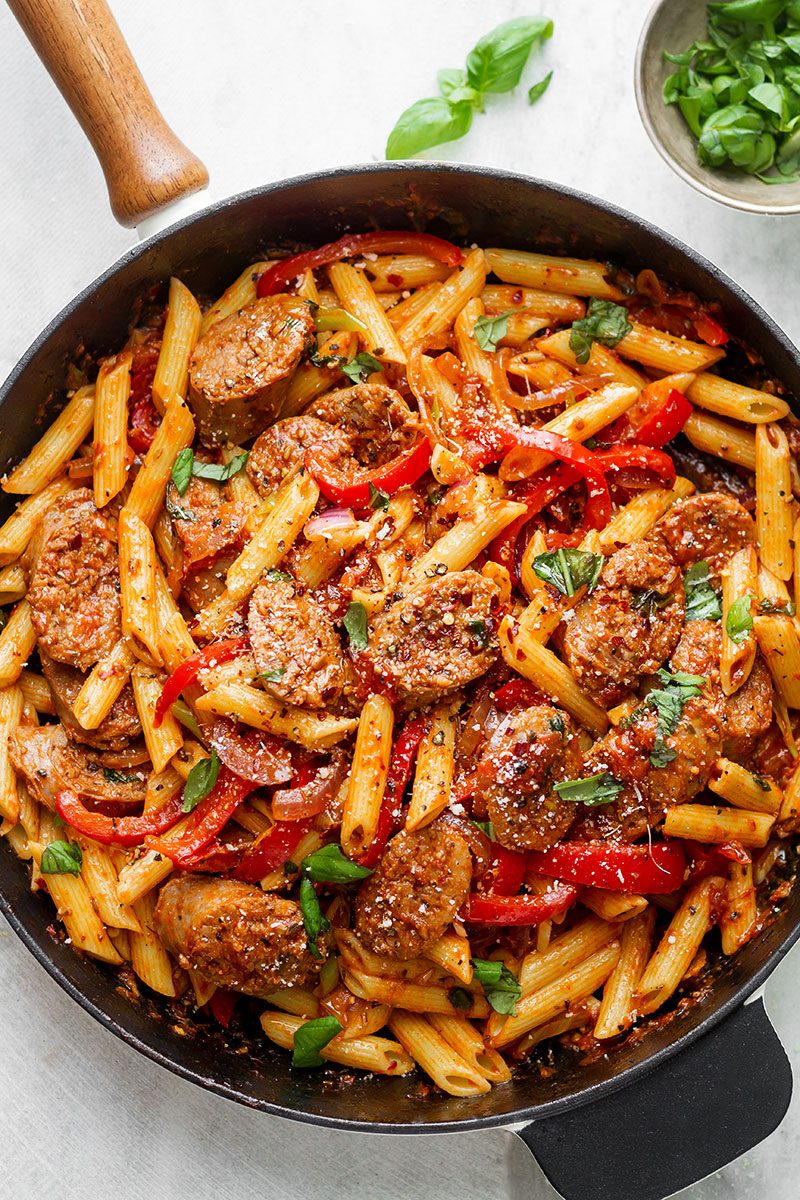 https://www.eatwell101.com/wp-content/uploads/2017/11/sausage-and-pasta-recipe.jpg