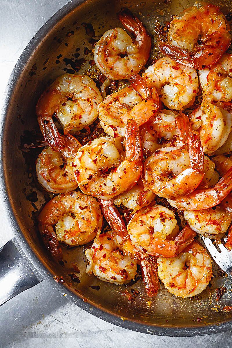 https://www.eatwell101.com/wp-content/uploads/2018/03/cajun-shrimp-skillet-recipe-3.jpg
