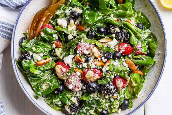 Mixed Berries Spinach Salad Recipe — Eatwell101