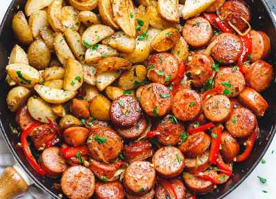 https://www.eatwell101.com/wp-content/uploads/2018/04/Smoked-Sausage-and-Potato-Skillet-Recipe-400x288.jpg