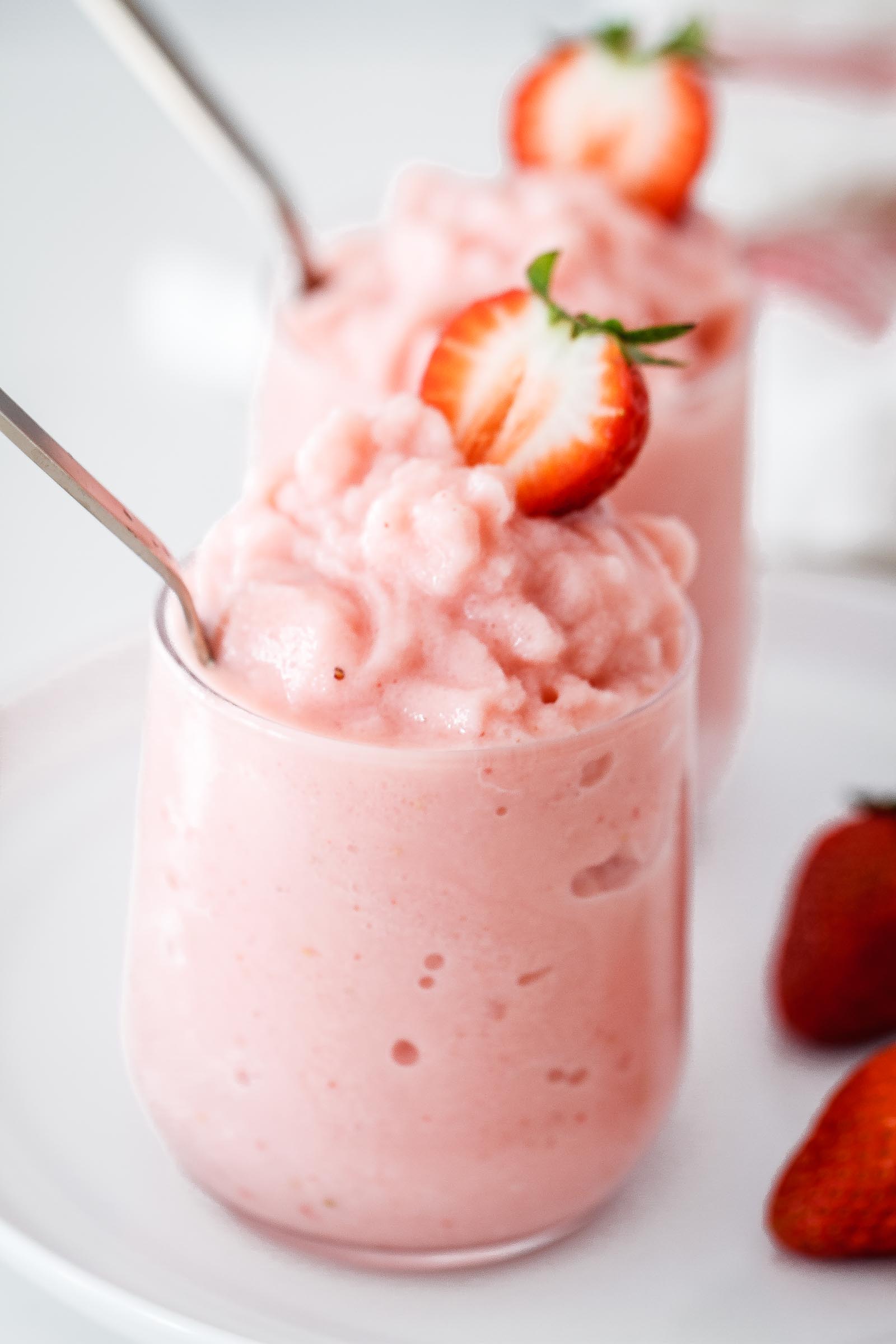 5Minute Strawberry Cheesecake Frozen Yogurt Recipe Easy