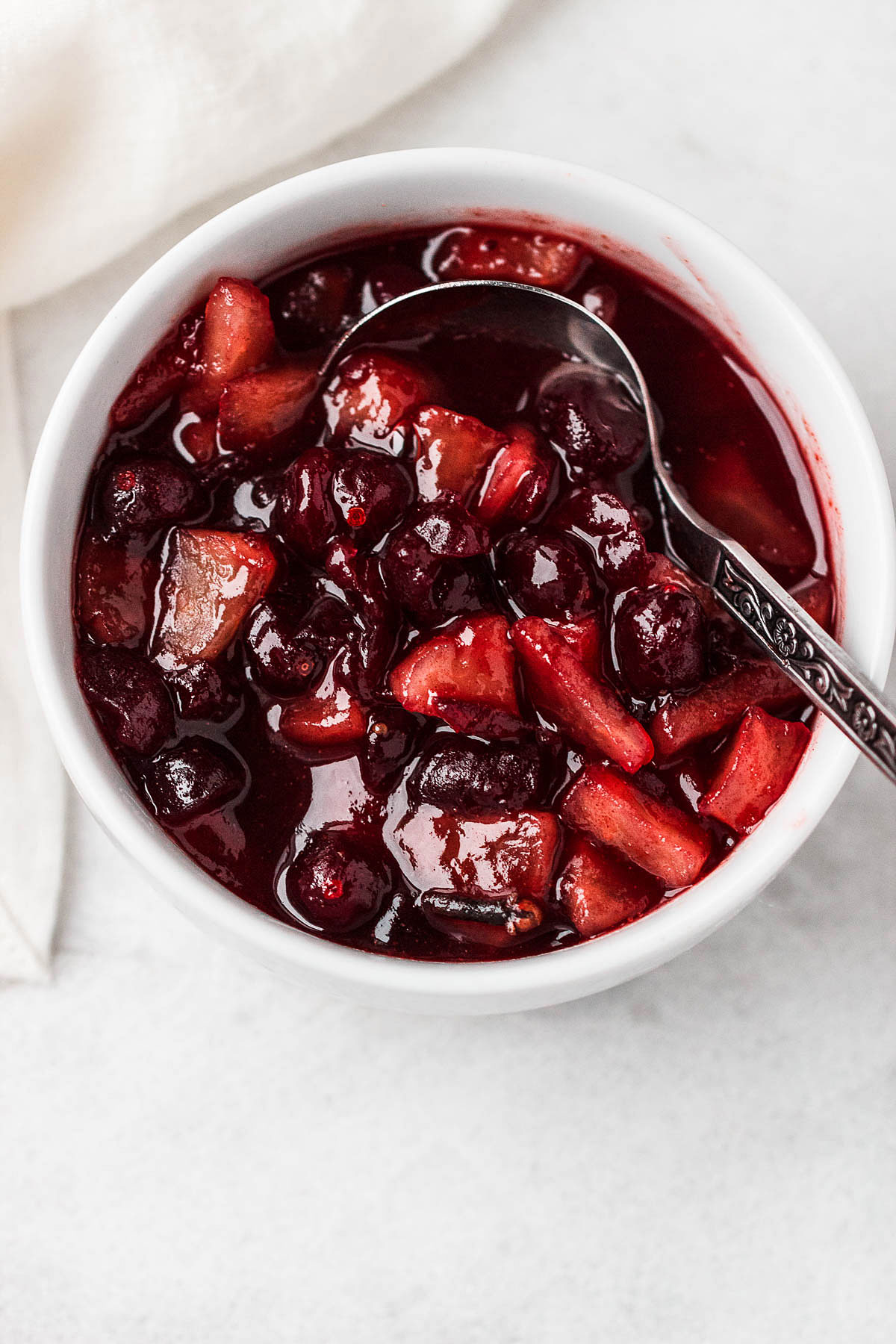 Apple Cranberry Sauce Recipe — Eatwell101