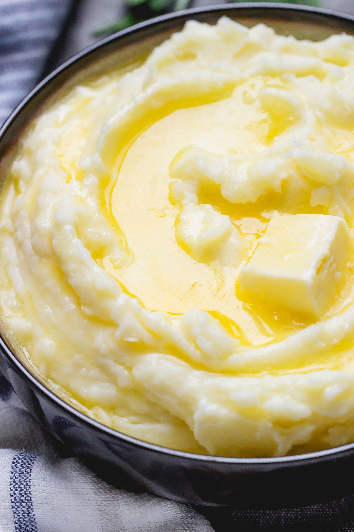 Extra Creamy Mashed Potatoes Recipe — Eatwell101 