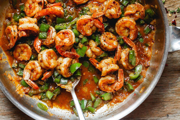 https://www.eatwell101.com/wp-content/uploads/2019/01/shrimp-skillet-recipe-600x400.jpg