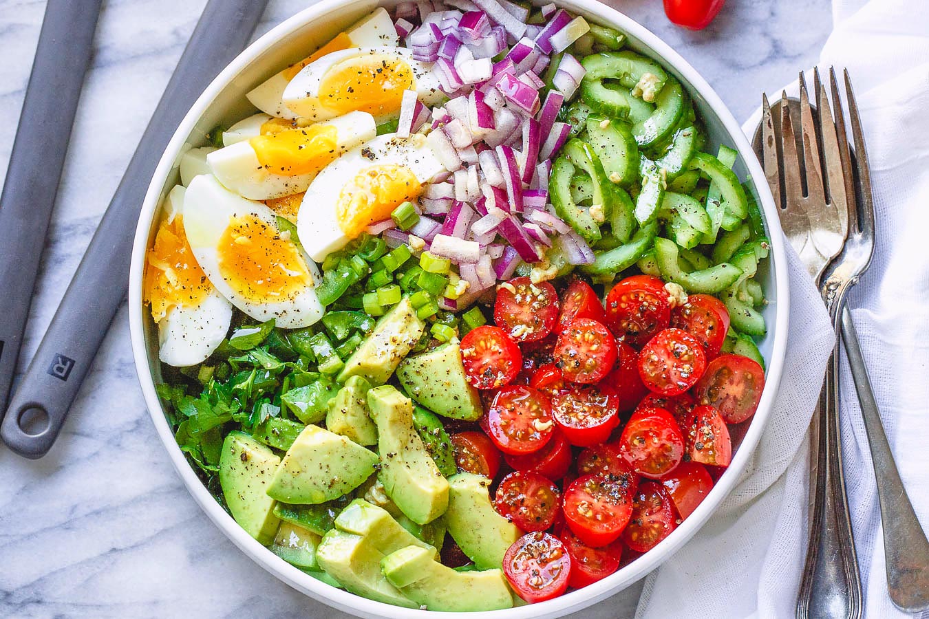 Avocado And Eggs Salad Recipe 