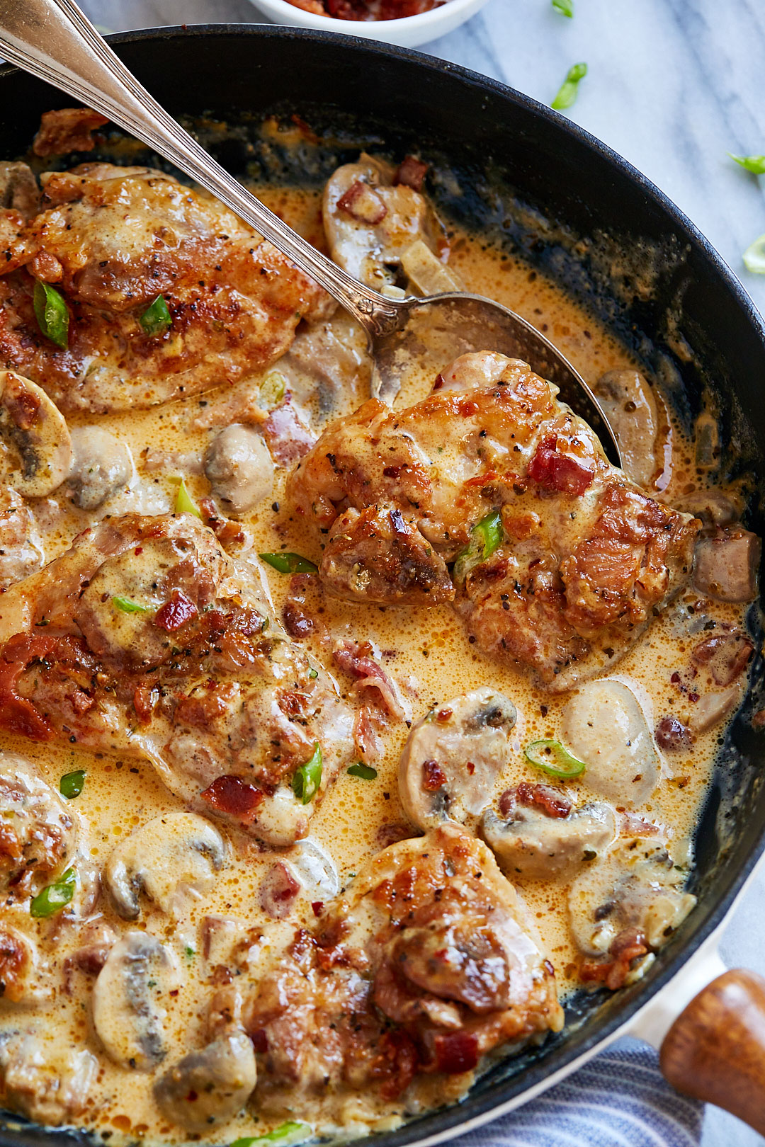 Creamy Mushroom Chicken Skillet with Bacon Recipe — Eatwell101