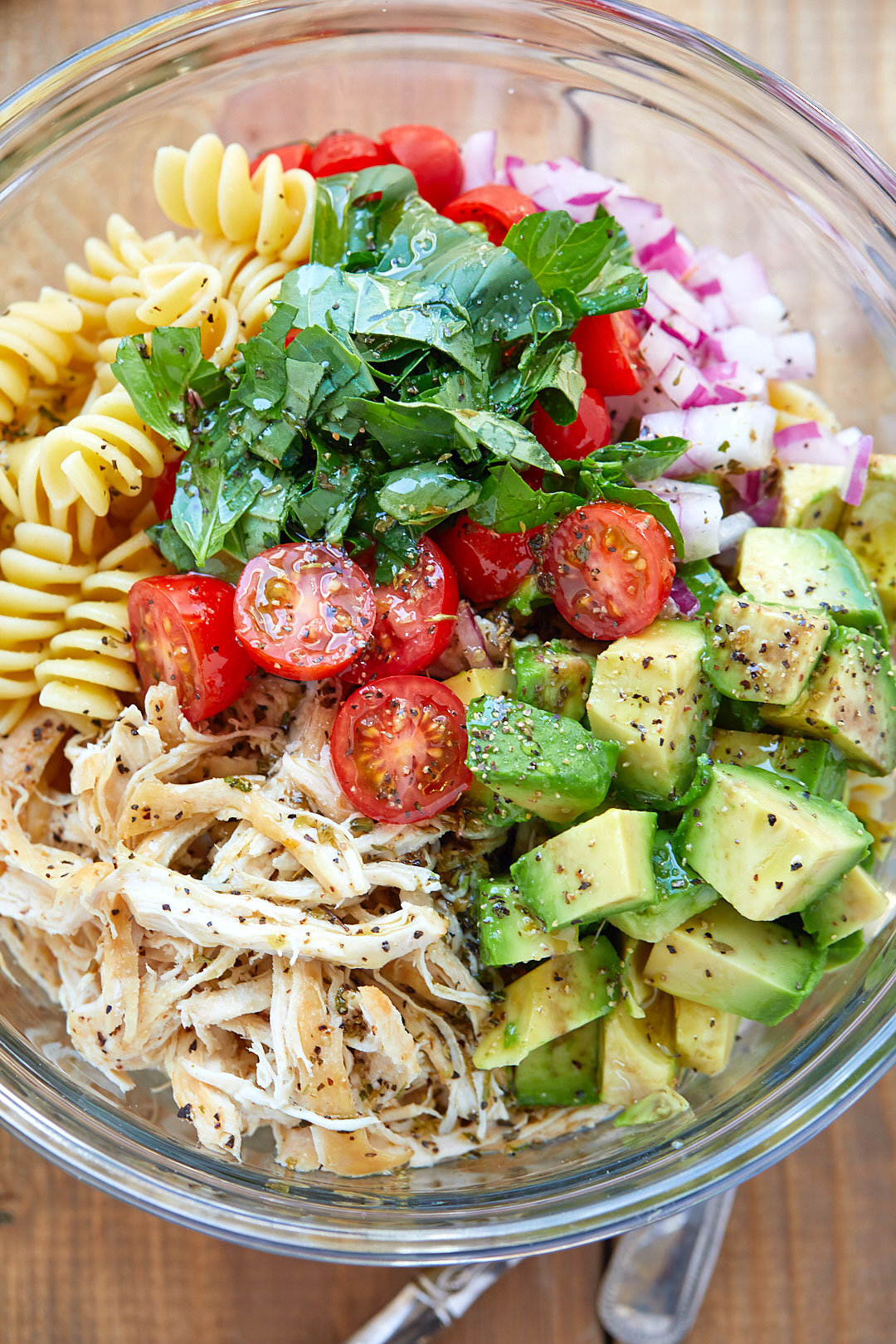 Healthy Chicken Pasta Salad Recipe with Avocado – Chicken Pasta Salad ...