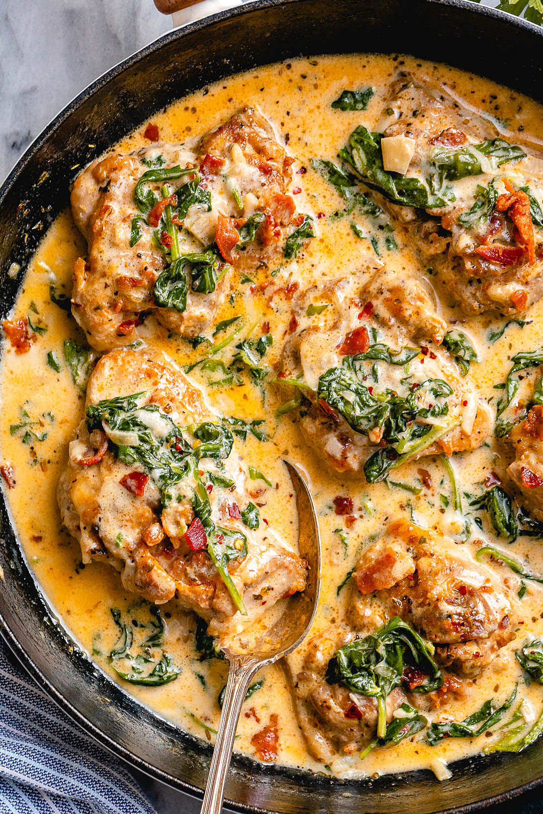 Garlic Butter Chicken Recipe with Creamy Spinach and Bacon ...