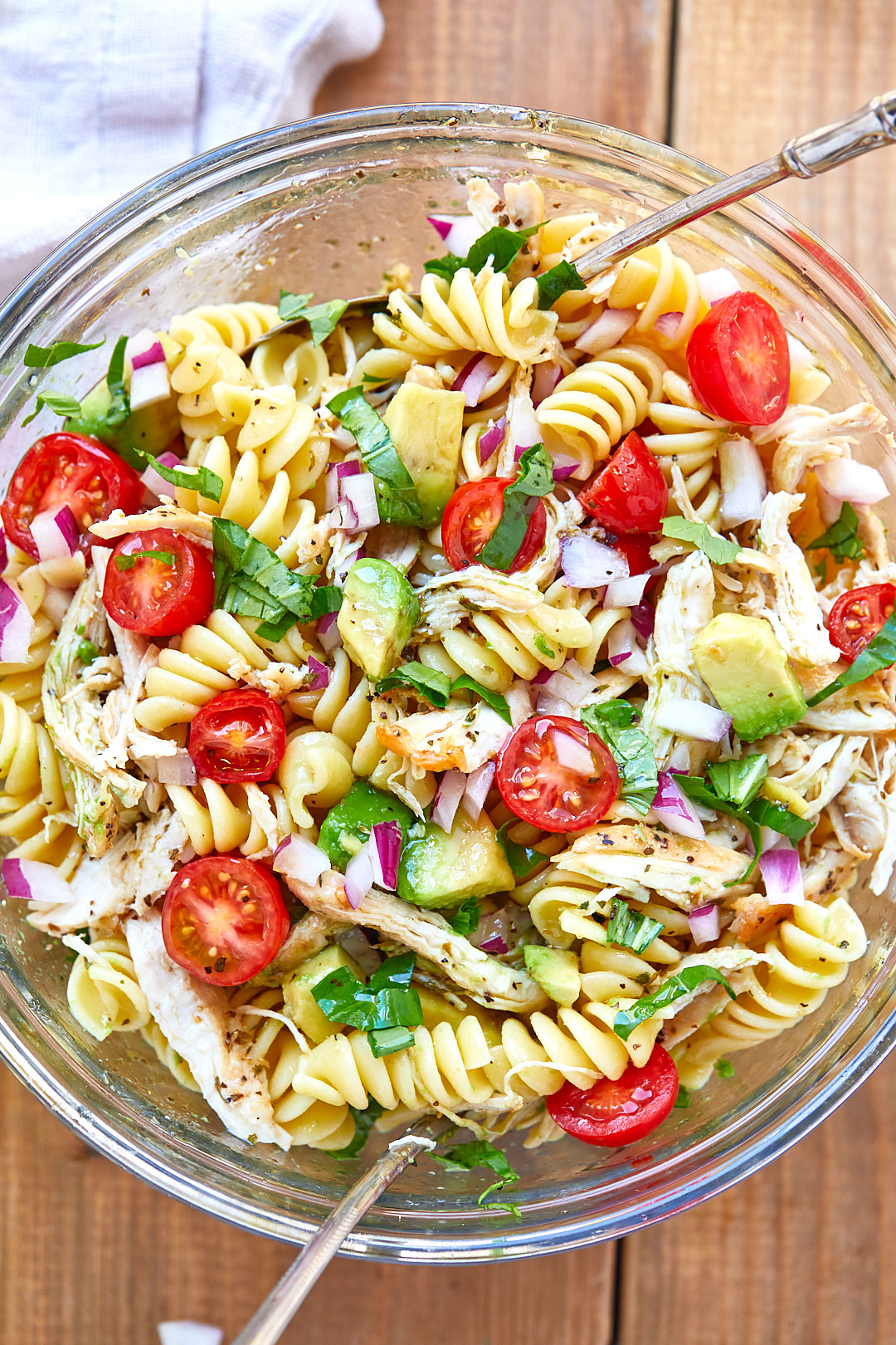 Healthy Chicken Pasta Salad Recipe with Avocado – Chicken Pasta Salad ...