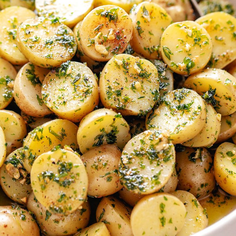 Garlic Browned Butter Baby Potatoes Recipe How To Cook Baby Potatoes Eatwell101 garlic browned butter baby potatoes