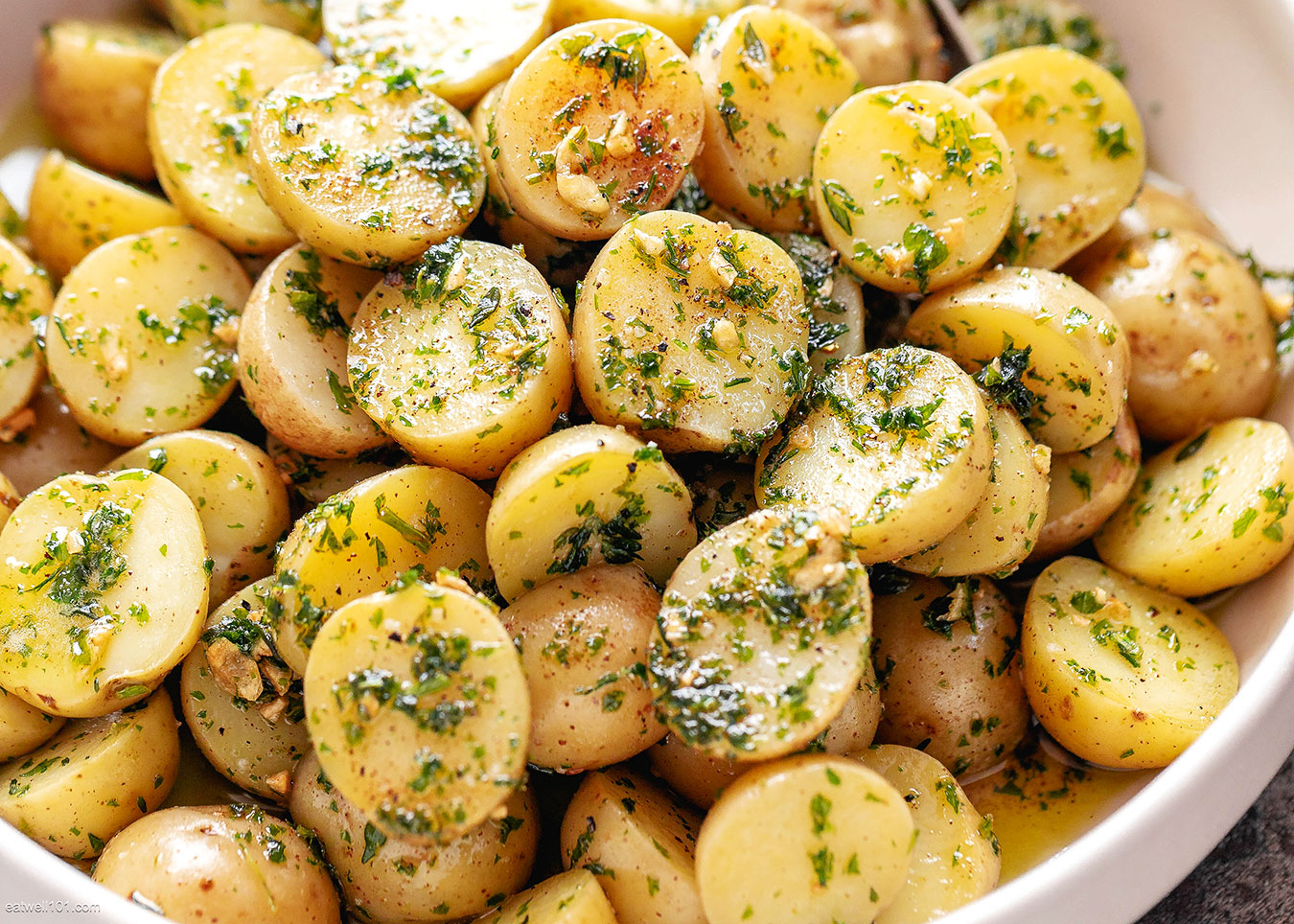 Fried Potatoes Recipe with Garlic Browned Butter – How to cook Baby Potatoes  — Eatwell101