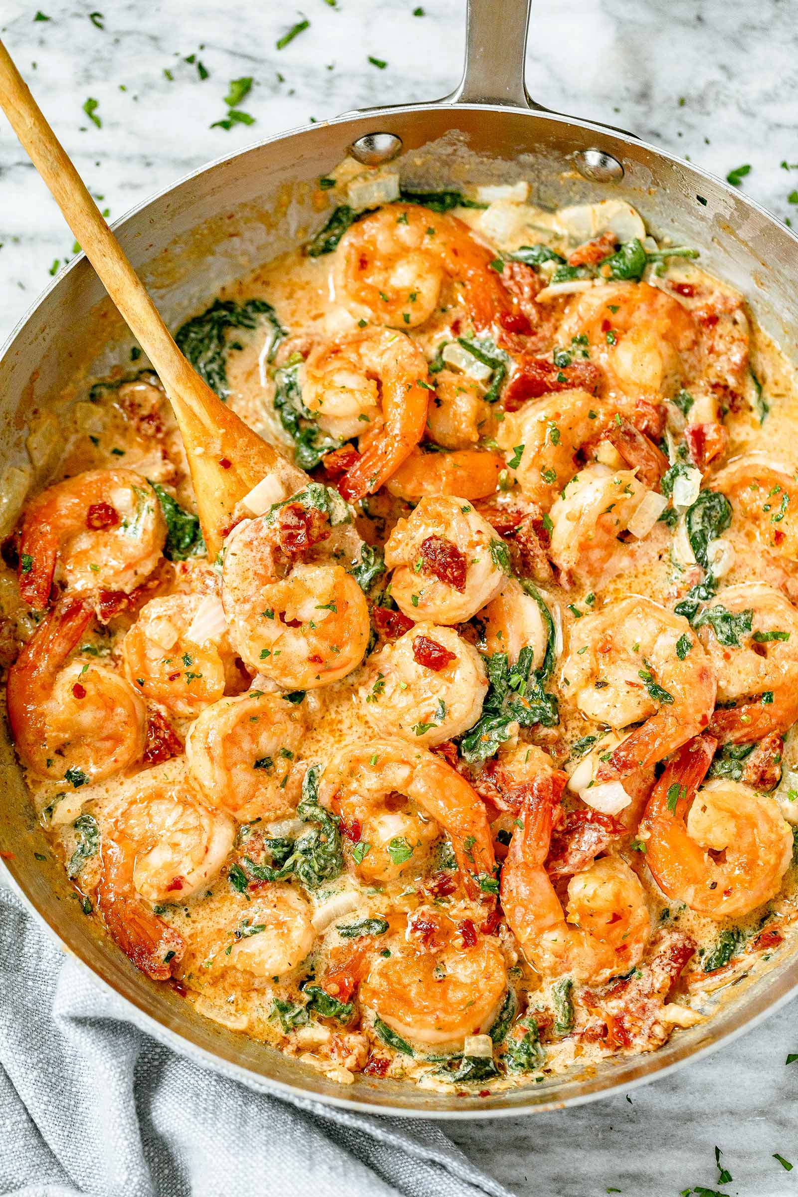 Creamy Garlic Shrimp with Spinach (10-Minute) – Quick Shrimp Recipe ...