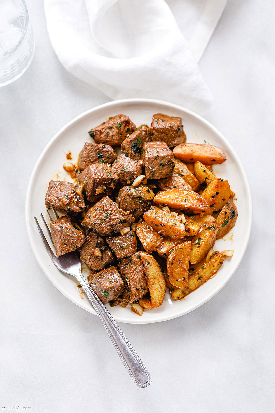 https://www.eatwell101.com/wp-content/uploads/2020/02/Steak-and-Potatoes-Recipe-.jpg