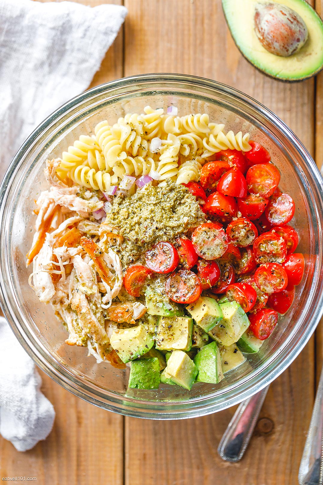 Chicken Pasta Salad Recipe with Pesto, Avocado, and Tomato – Chicken ...