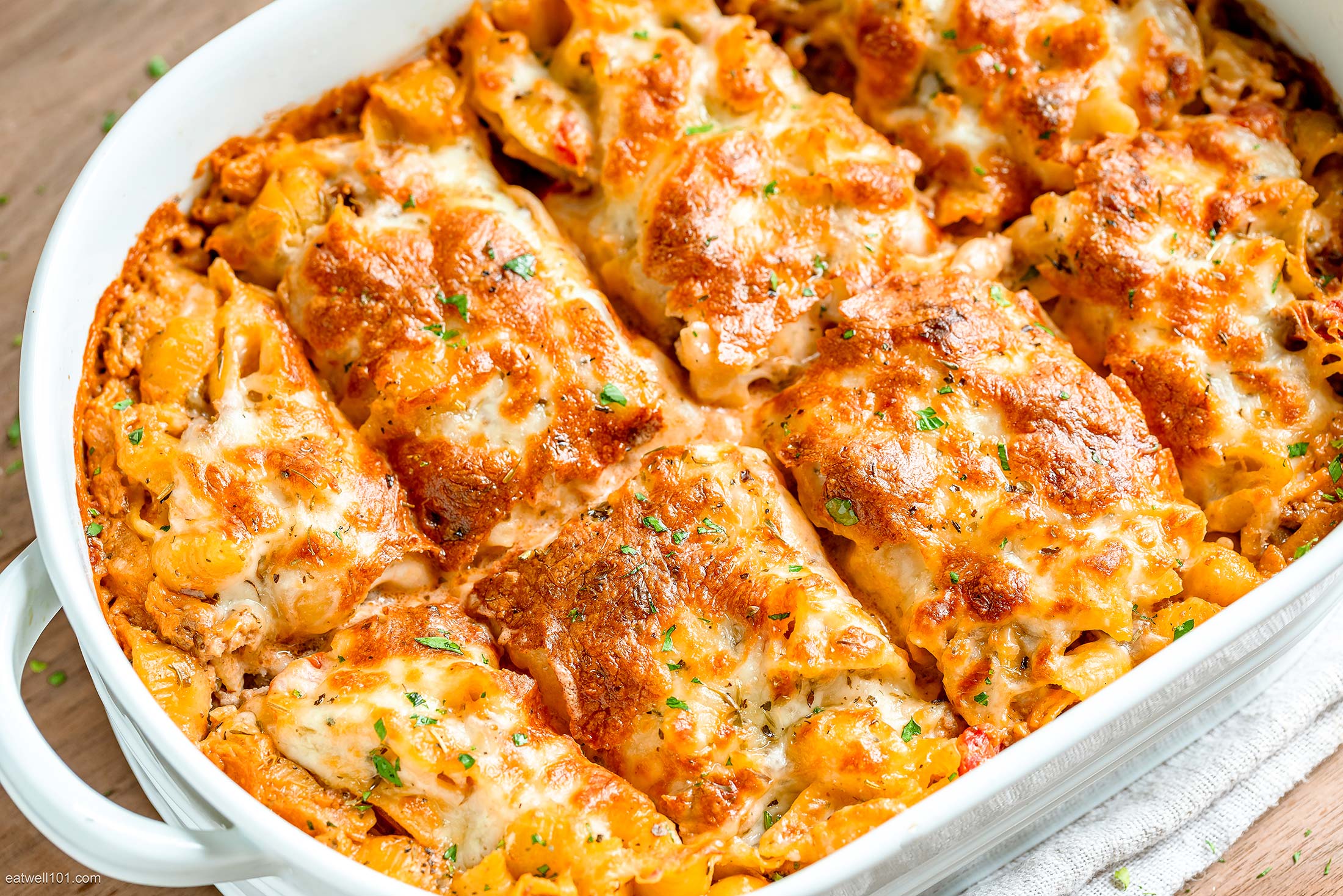 Cheesy Baked Pasta Recipe with Creamy Meat Sauce – Baked Pasta Casserole  Recipe — Eatwell101