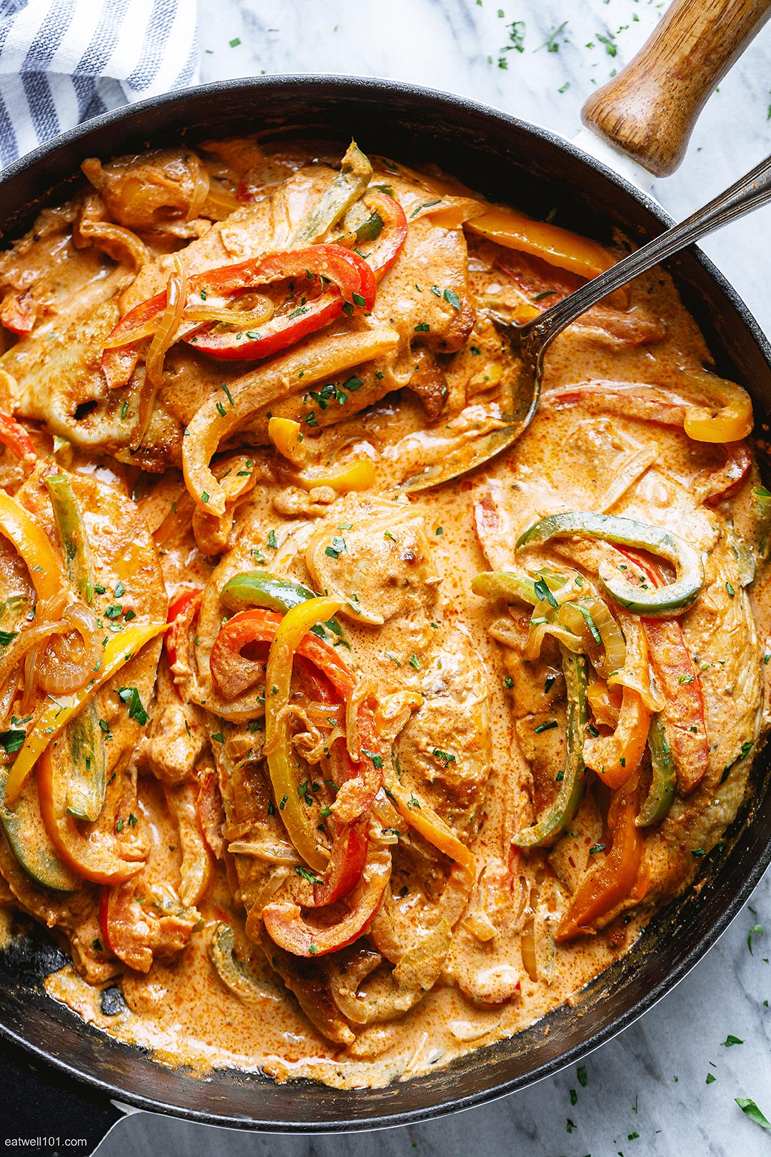 Creamy Chicken Fajita Skillet – Cookin' with Mima