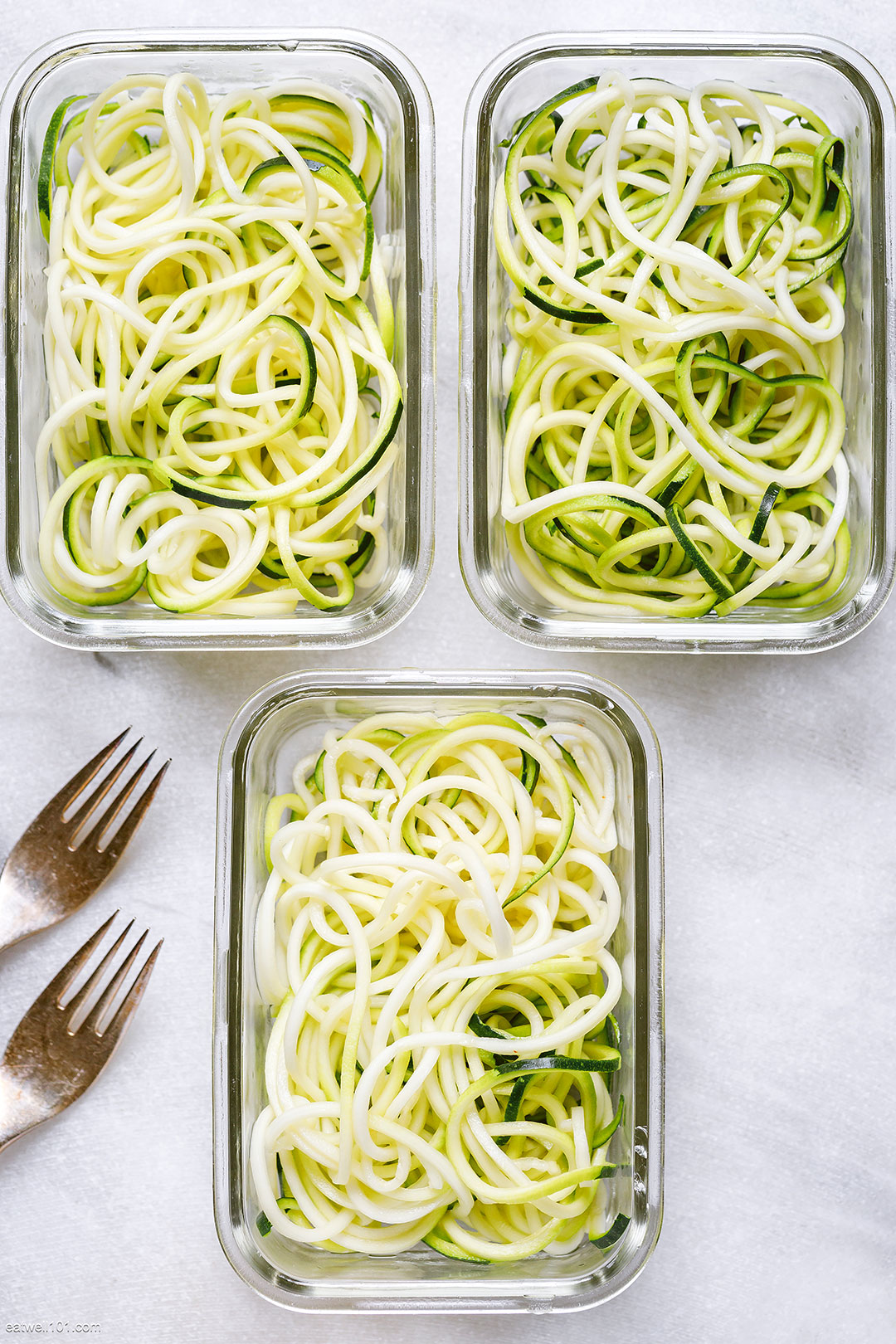 Meal Prep Garlic Butter Chicken Meatballs Recipe with Zucchini Noodles —  Eatwell101