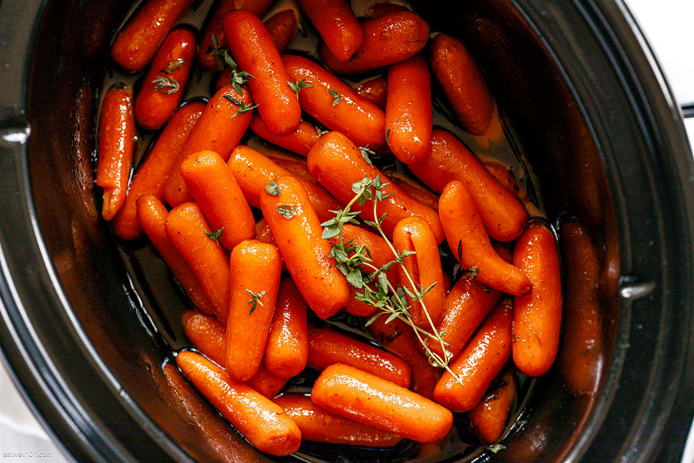 Slow-Cooker Carrots Recipe with Honey Balsamic Glaze – Crockpot Carrots ...