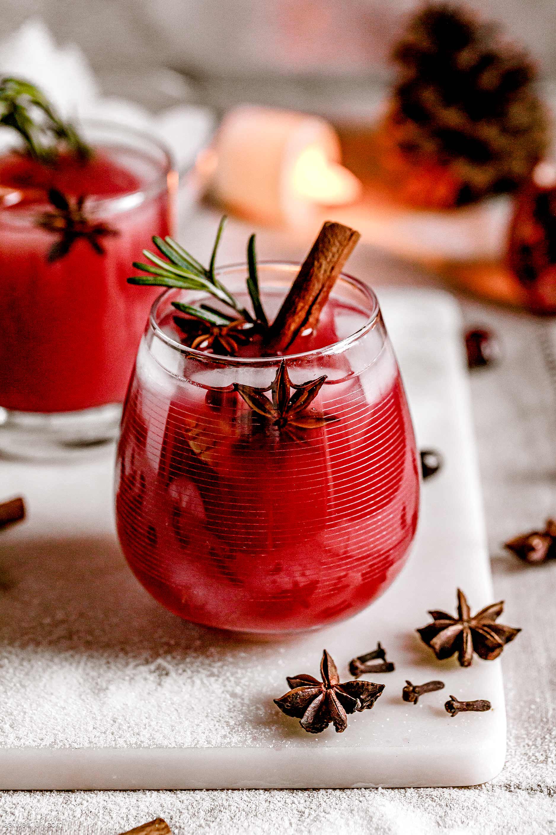 Christmas Cranberry Bourbon Cocktail Recipe - Christmas Cocktail Recipe — Eatwell101