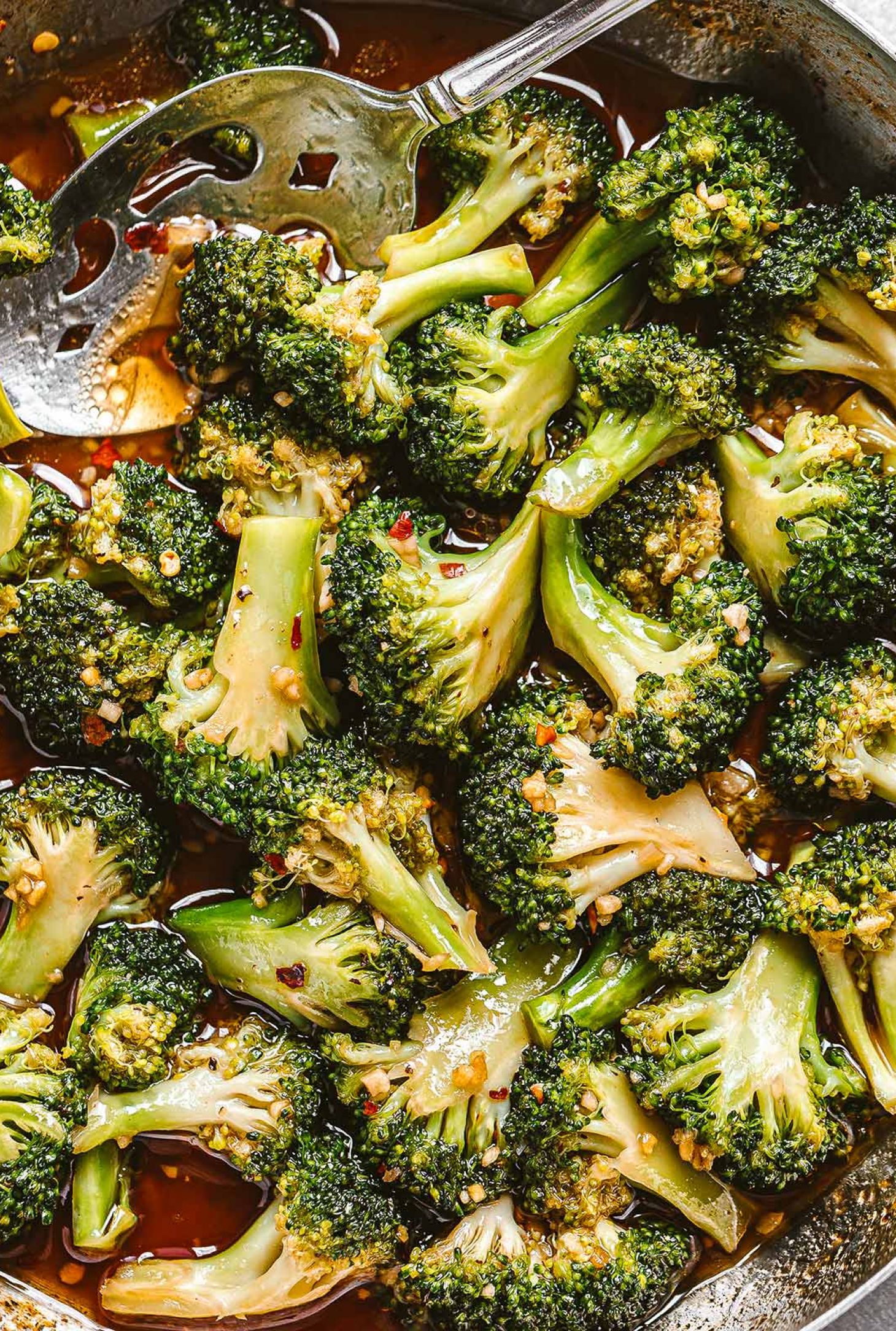 10-Minute Broccoli Stir-Fry - #recipe by #eatwell101 - https://www.eatwell101.com/broccoli-stir-fry-recipe