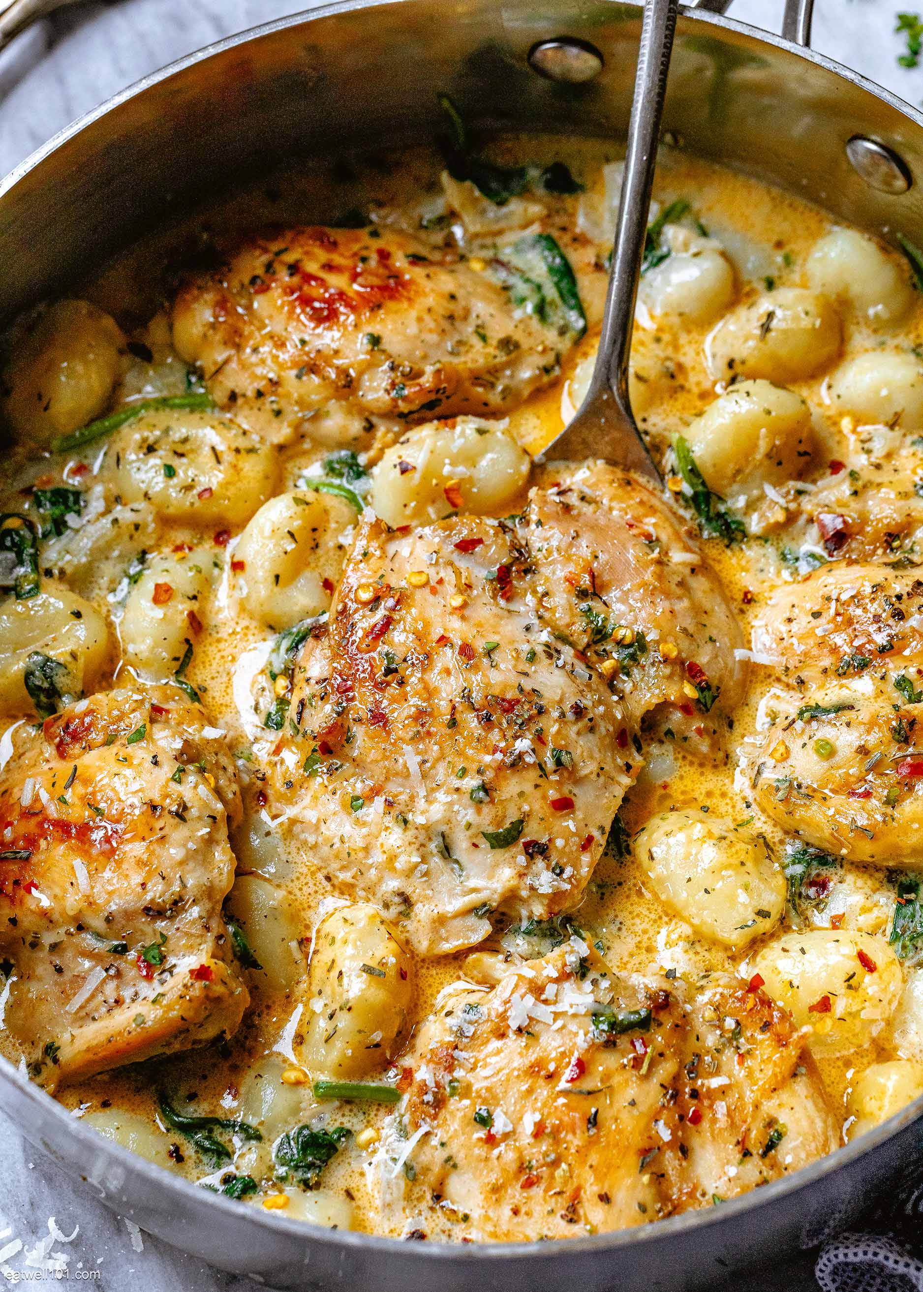Creamy Garlic Spinach Chicken Thighs Recipe with Gnocchi – Chicken and ...