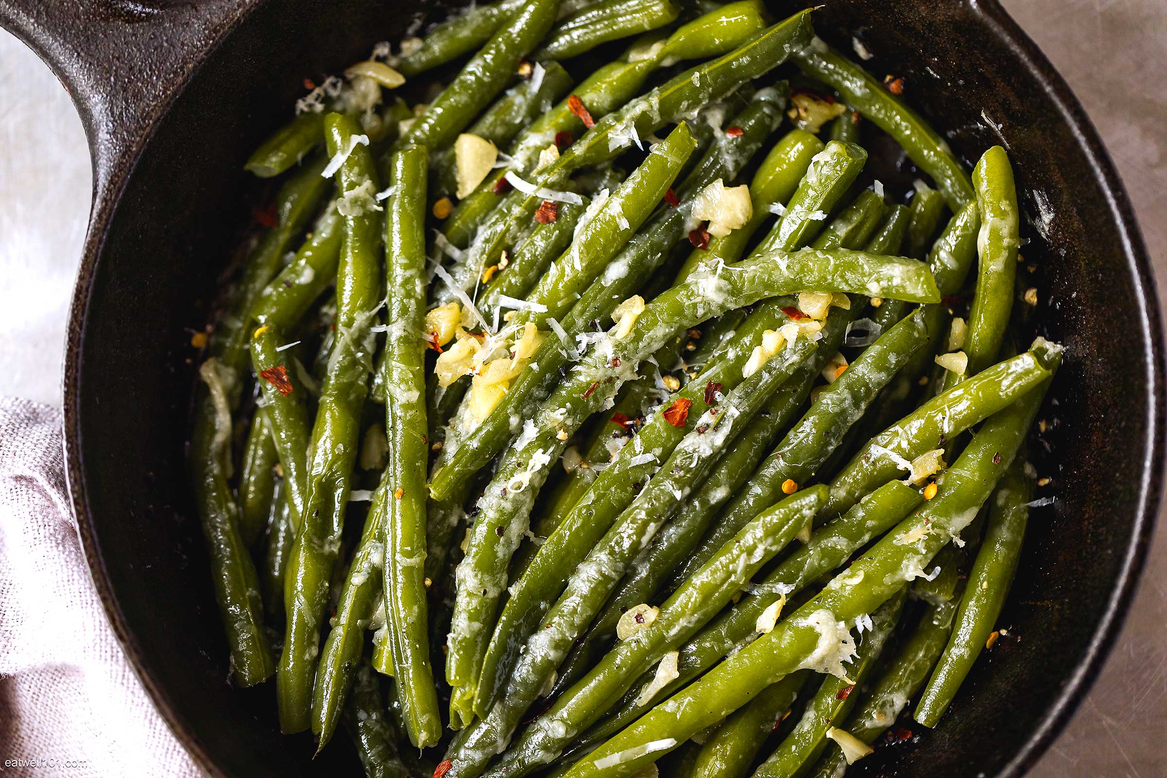 Garlic Green Beans (Easy Frozen Green Beans Recipe) - Eat Well Spend Smart