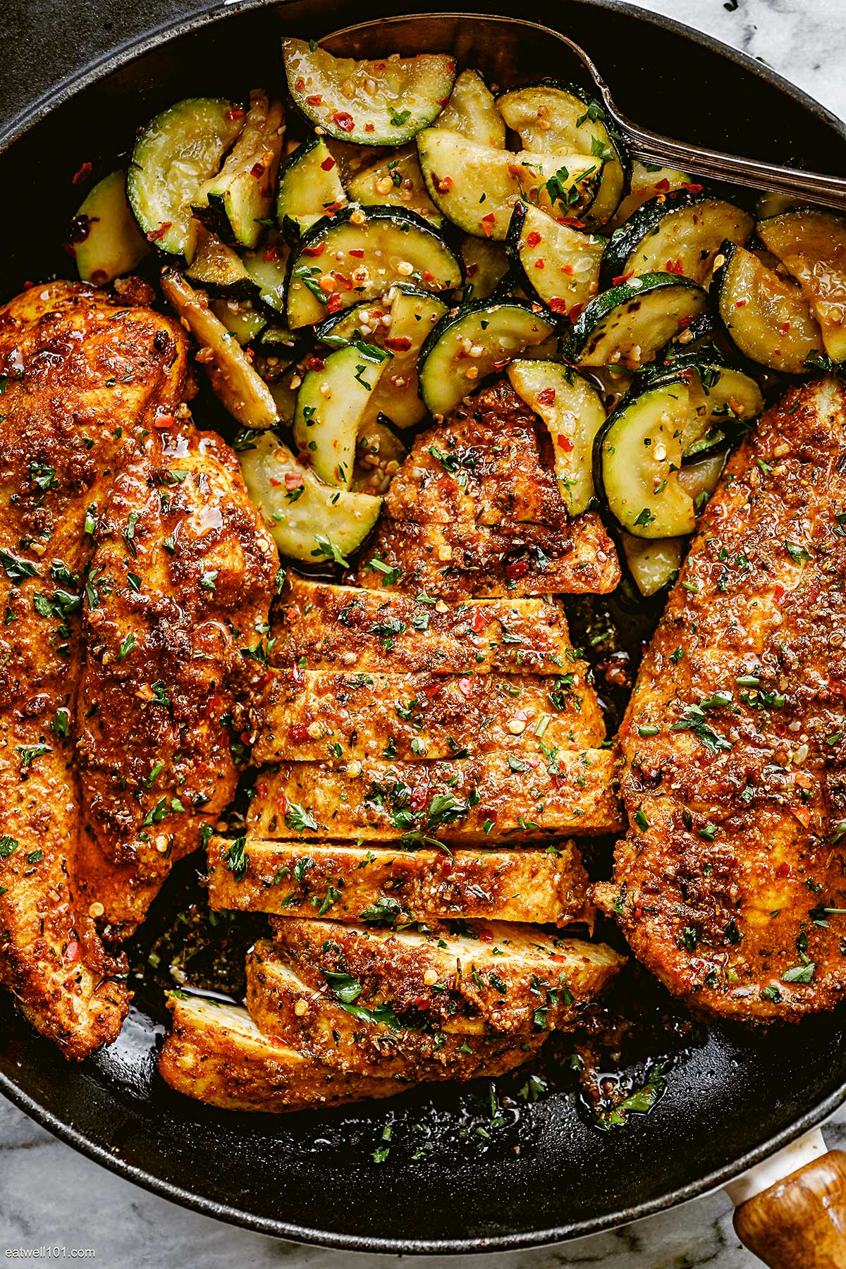 Garlic Chicken Recipe with Zucchini – Garlic Butter Chicken Breasts ...