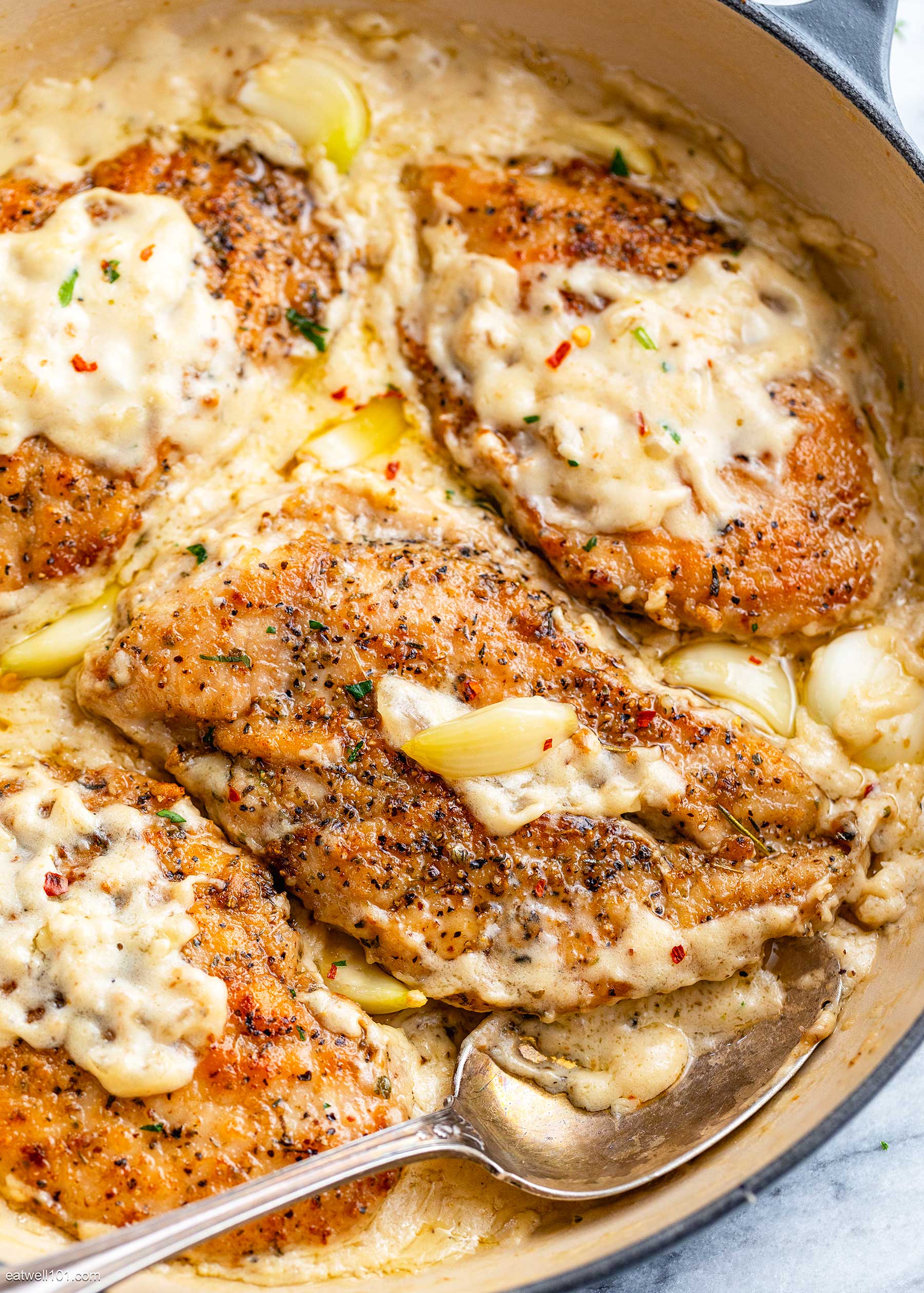 Creamy Garlic Chicken Recipe Creamy Garlic Chicken Breasts — Eatwell101 3149