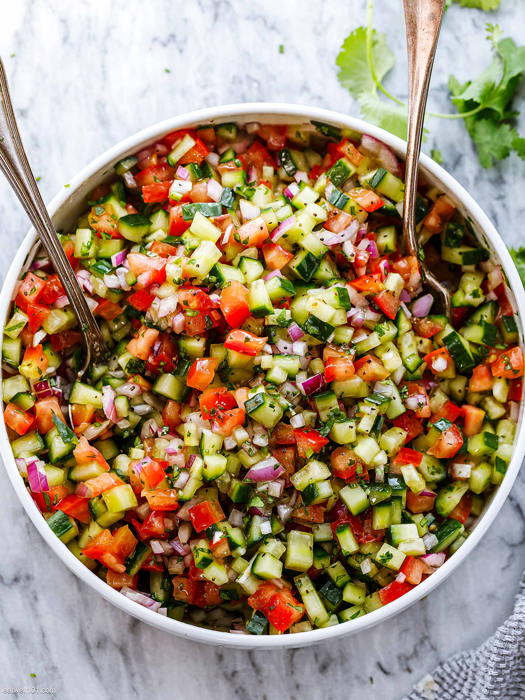 salad with cucumber tomato