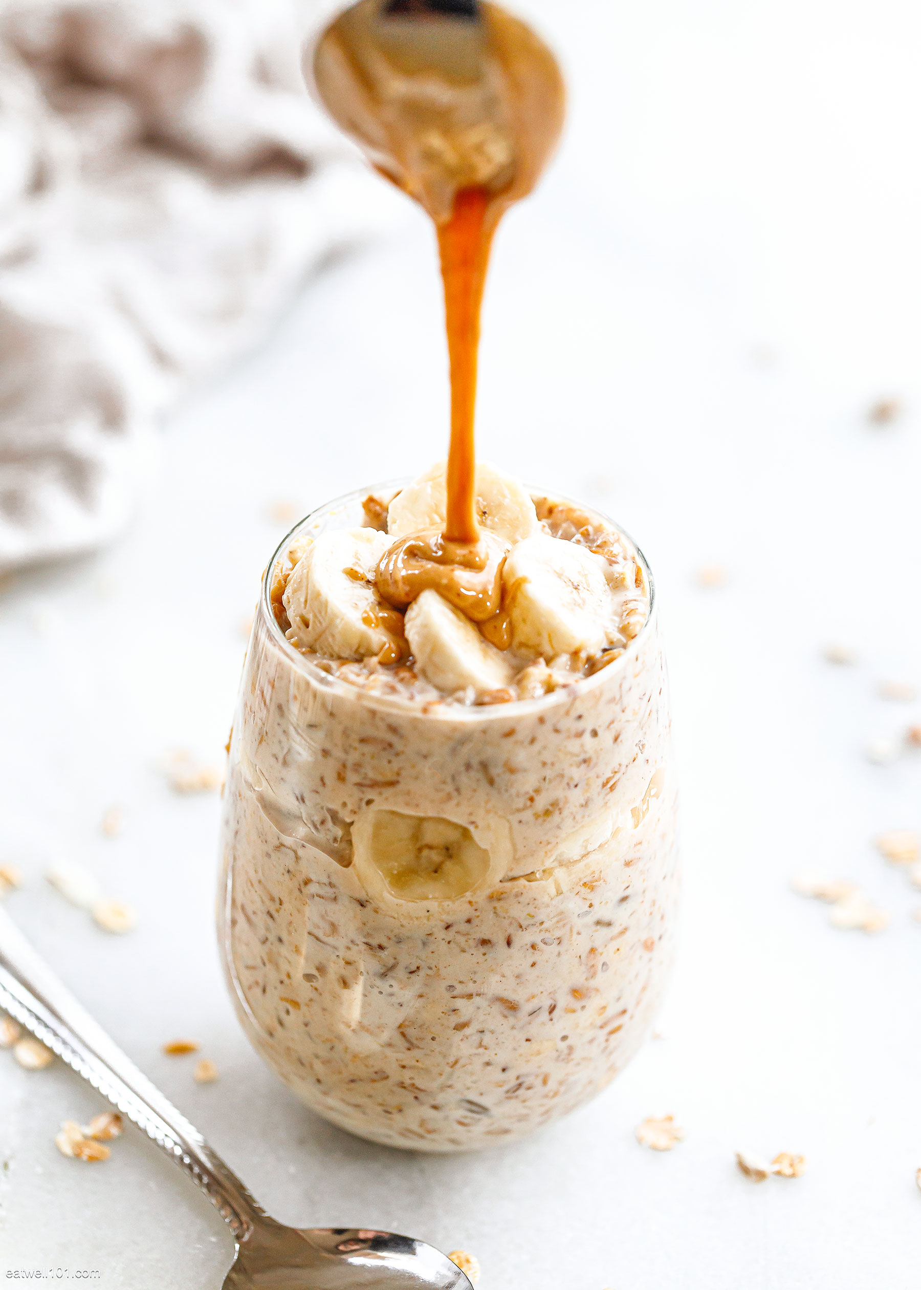 Delicious High Protein Overnight Oats – Nosh Nourish Wander