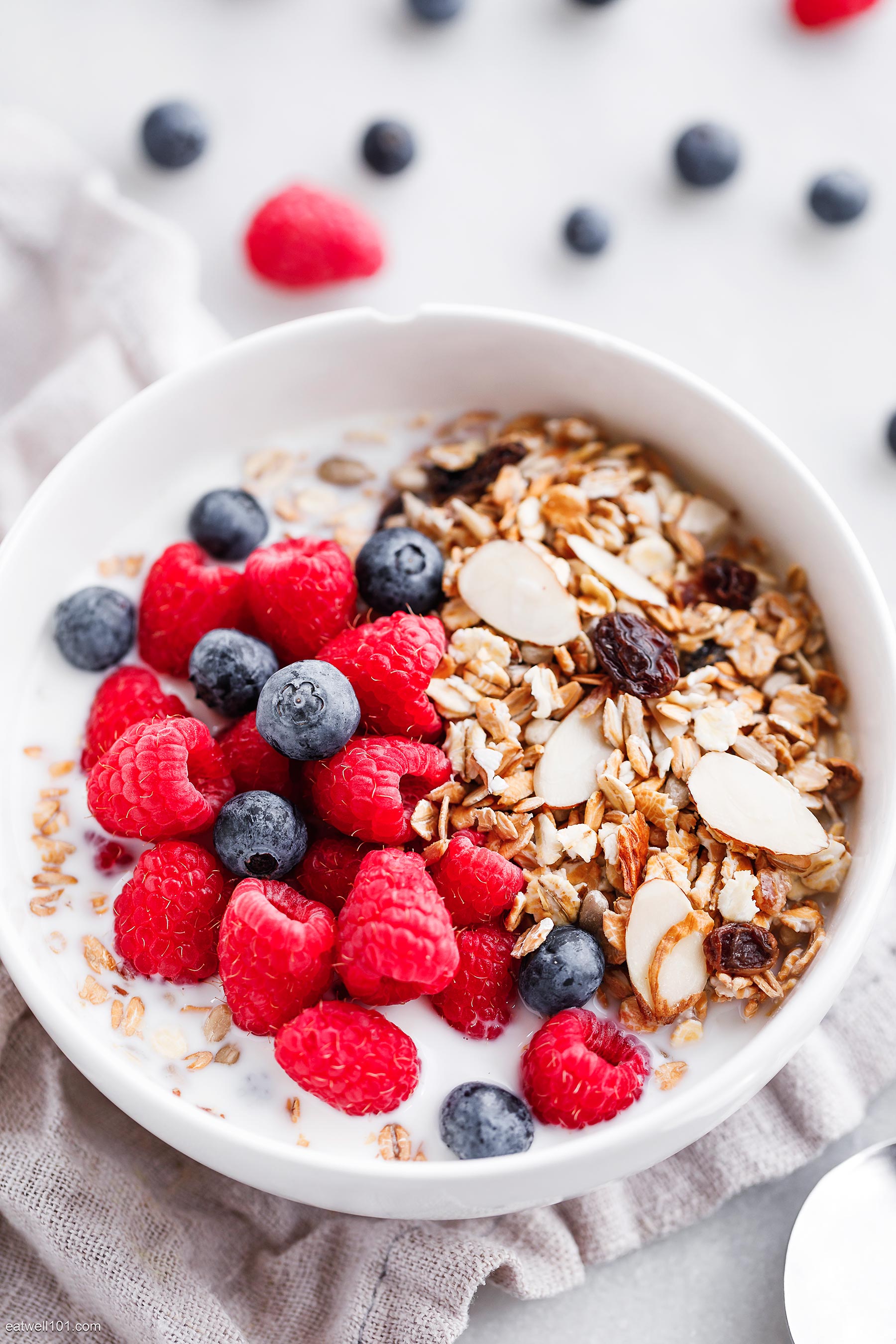 Healthy Muesli Breakfast Bowl Recipe – Muesli Recipe — Eatwell101