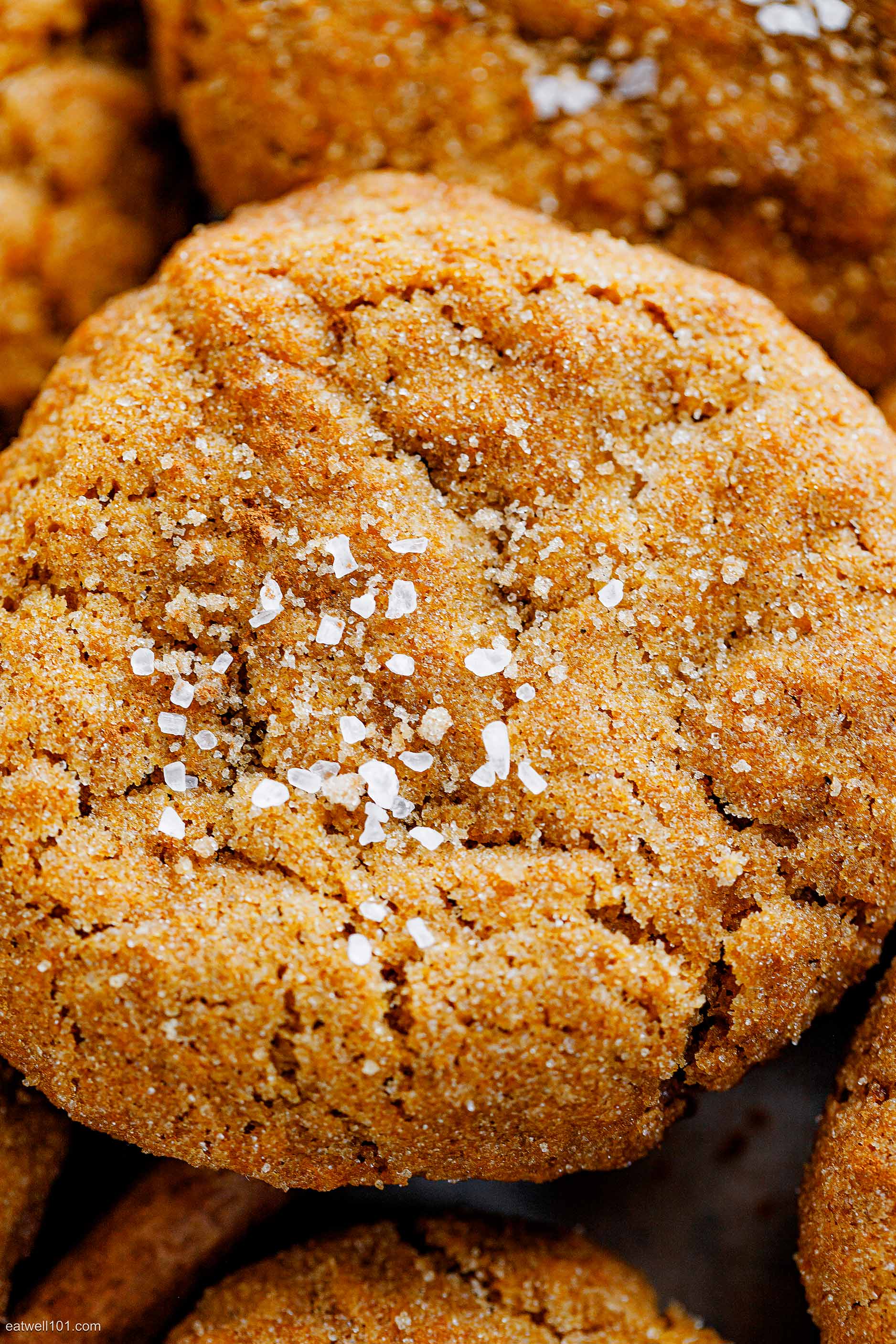 chewy-pumpkin-cookies-recipe-pumpkin-spice-cookies-recipe-eatwell101