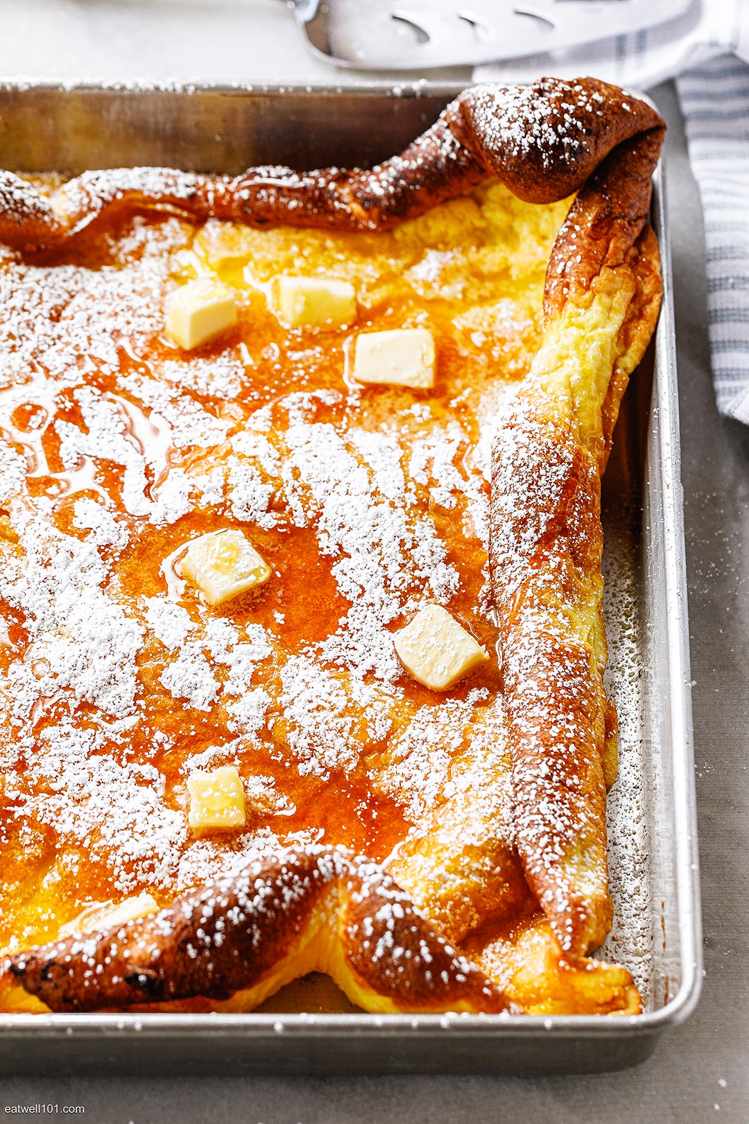 https://www.eatwell101.com/wp-content/uploads/2022/09/how-to-make-a-german-pancake.jpg