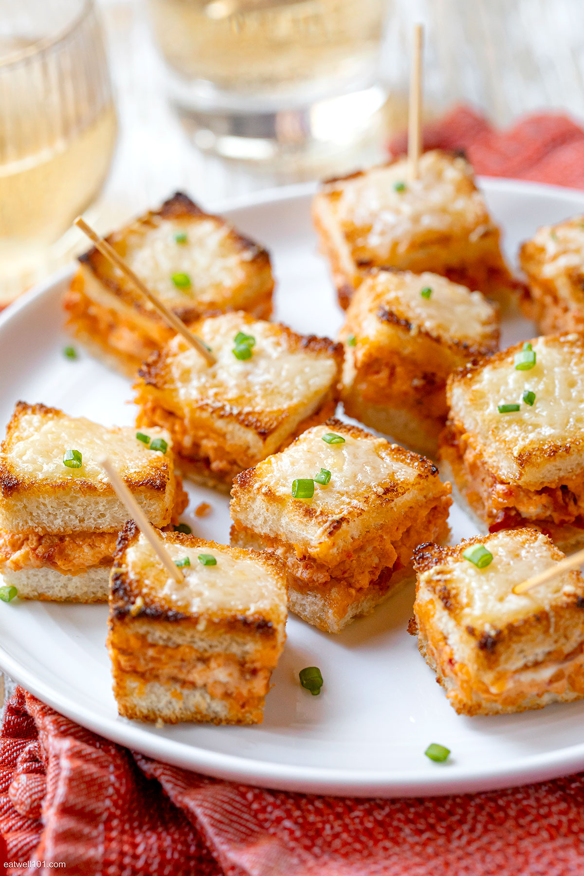 20 Minute Mini Grilled Cheese Appetizers – Must Love Home
