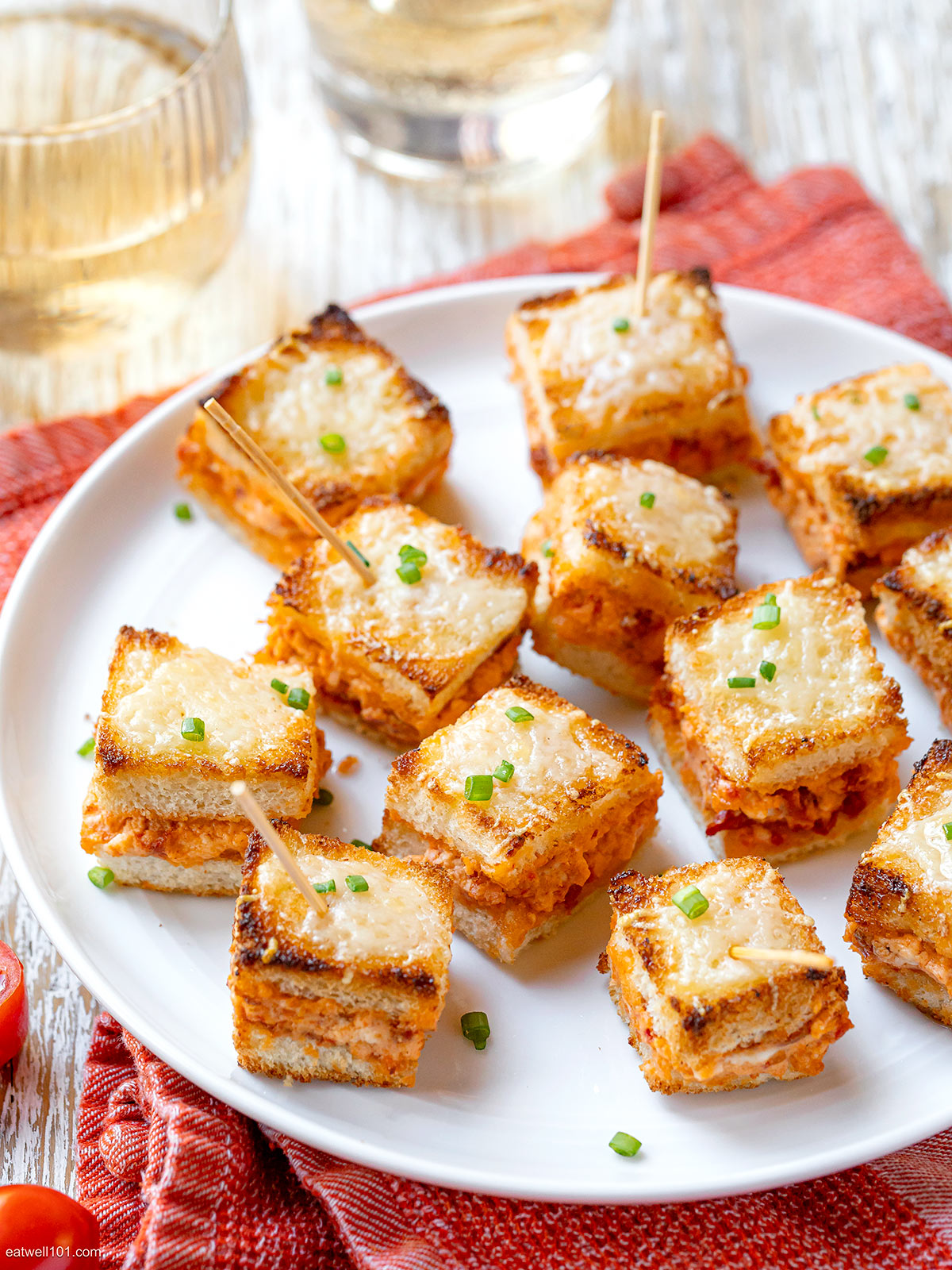 20 Minute Mini Grilled Cheese Appetizers – Must Love Home