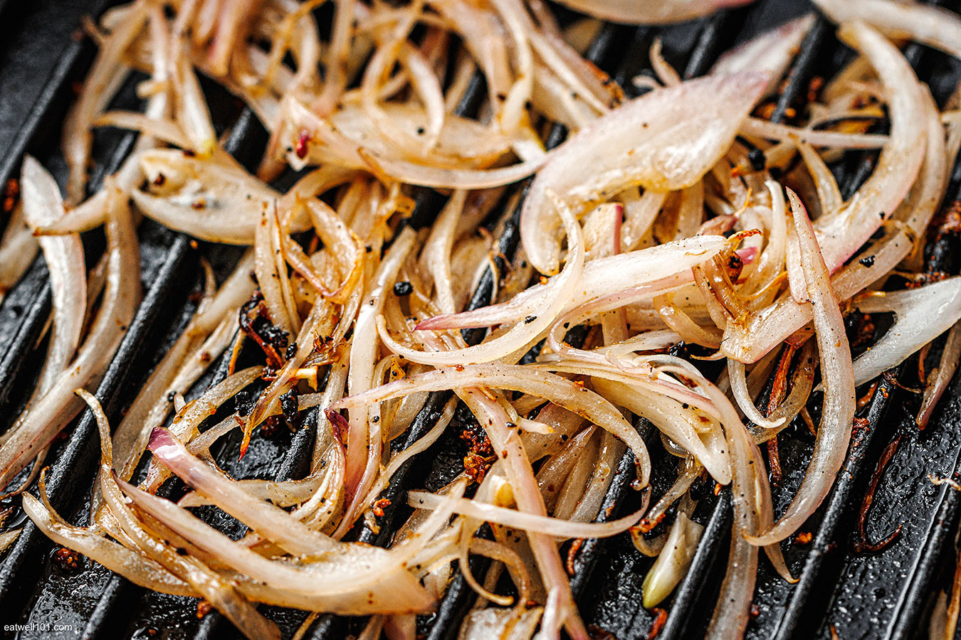 Pan Seared Shrimp with Caramelized Shallots and Thyme - Idealist Foods