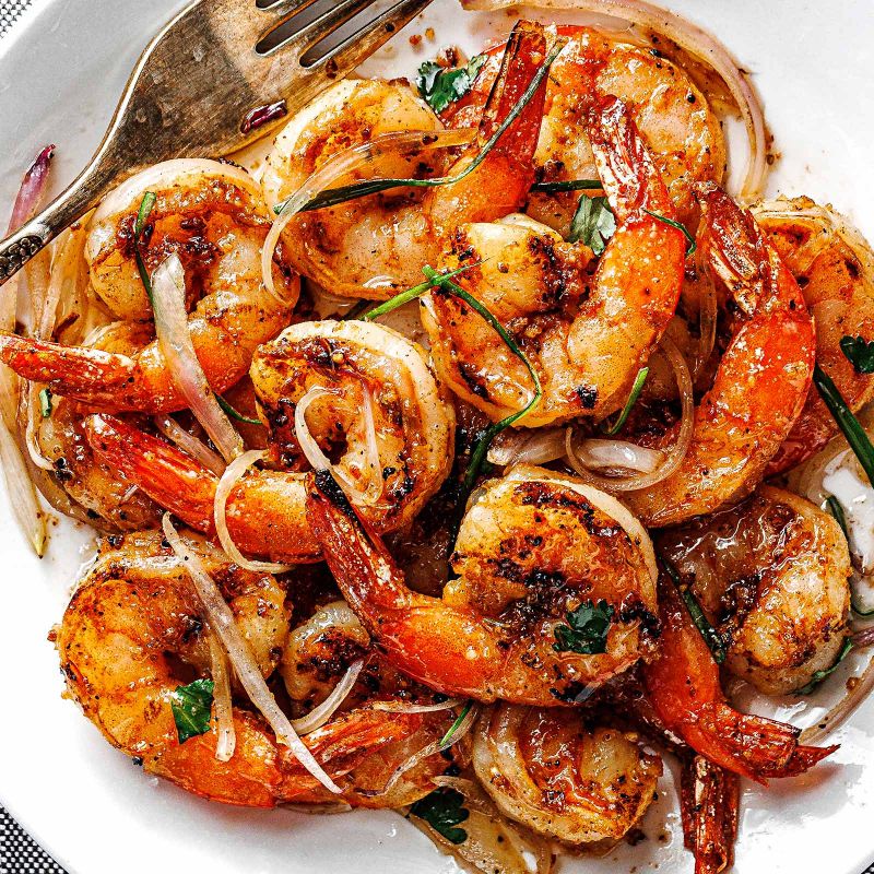 Pan Seared Shrimp with Caramelized Shallots and Thyme - Idealist Foods