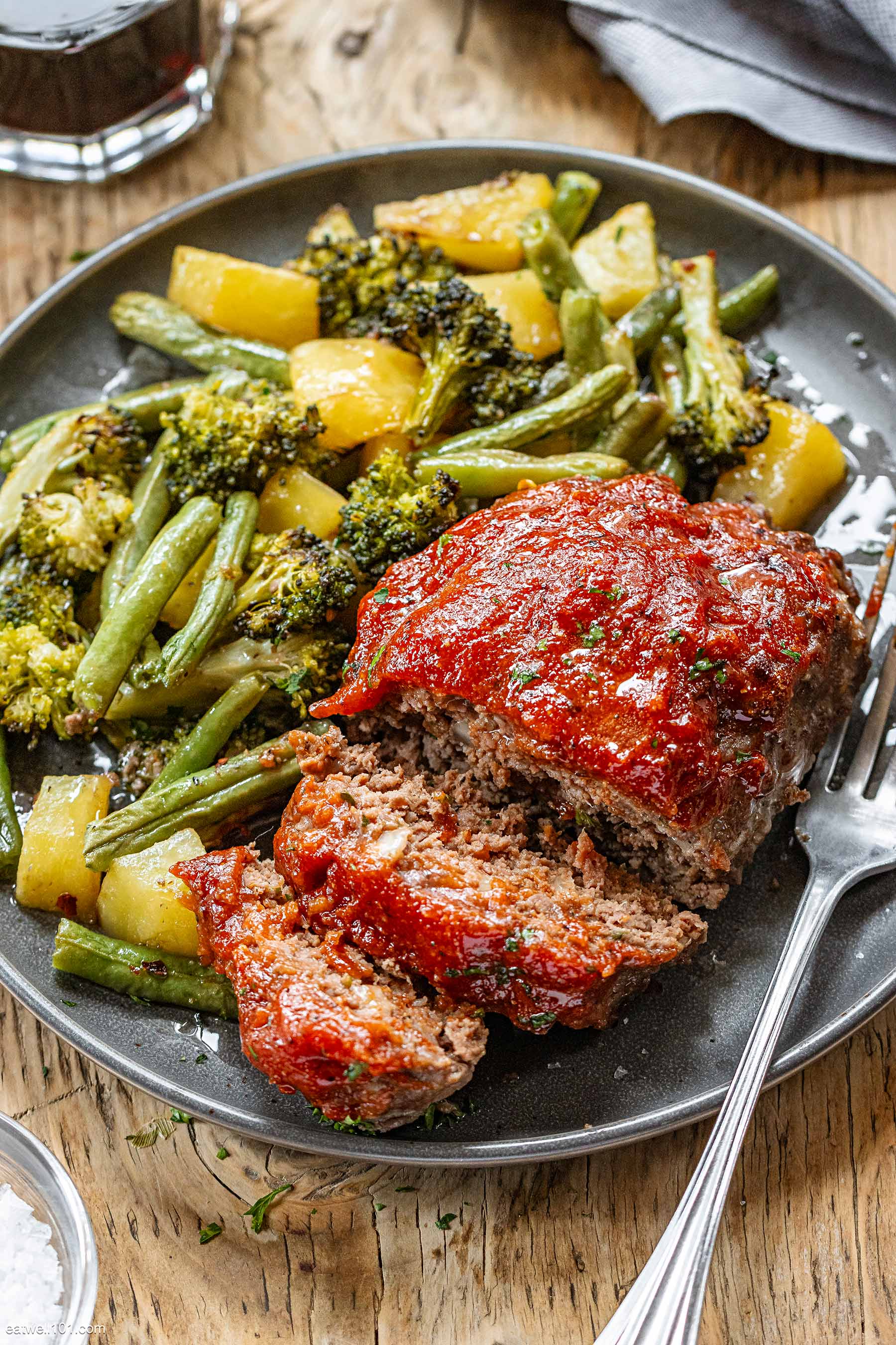 Meatloaf Sheet Pan Recipe with Vegetables Meatloaf and Vegetables