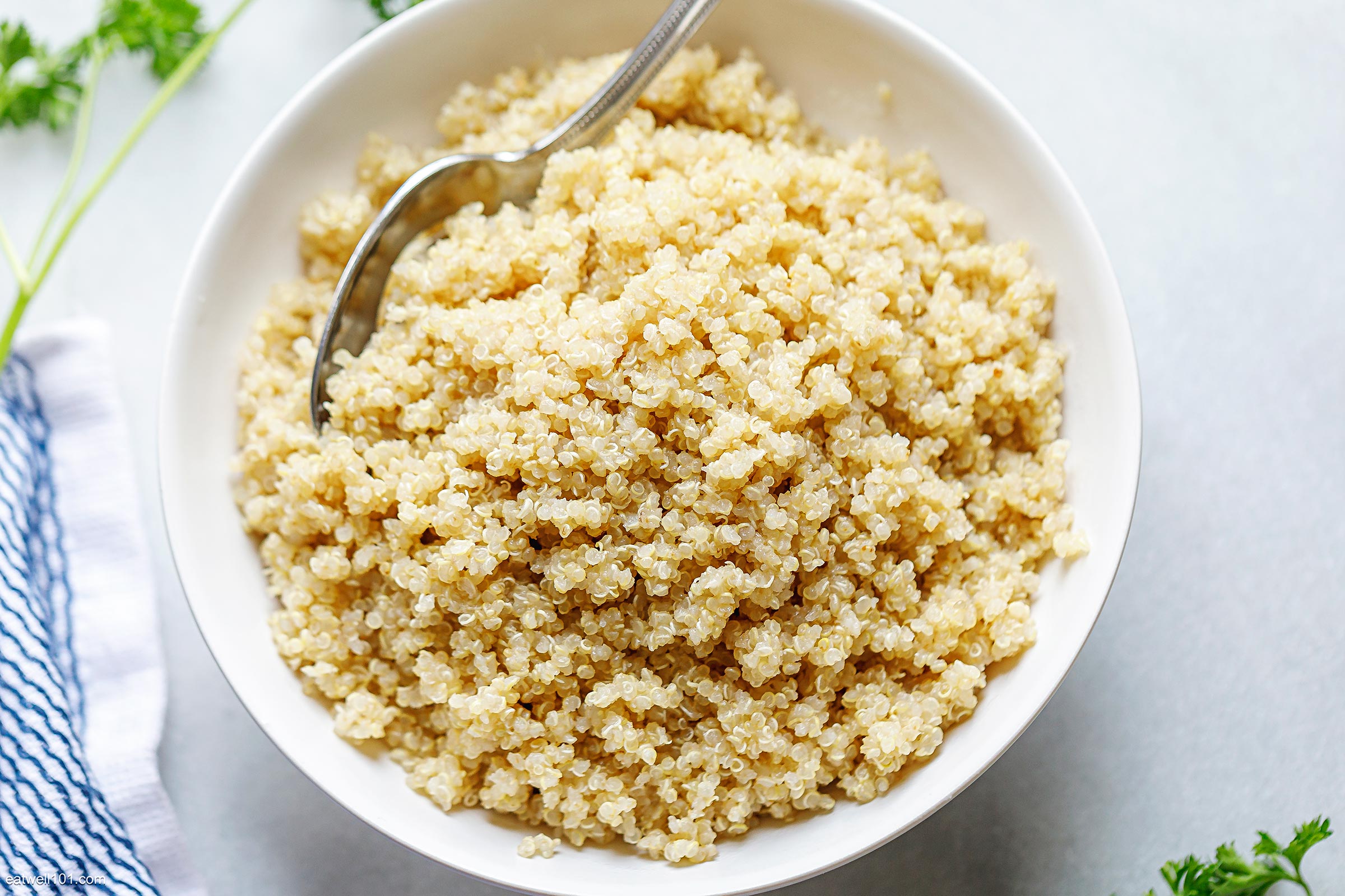 How to Cook Quinoa {Easy, Quick, and Fluffy}