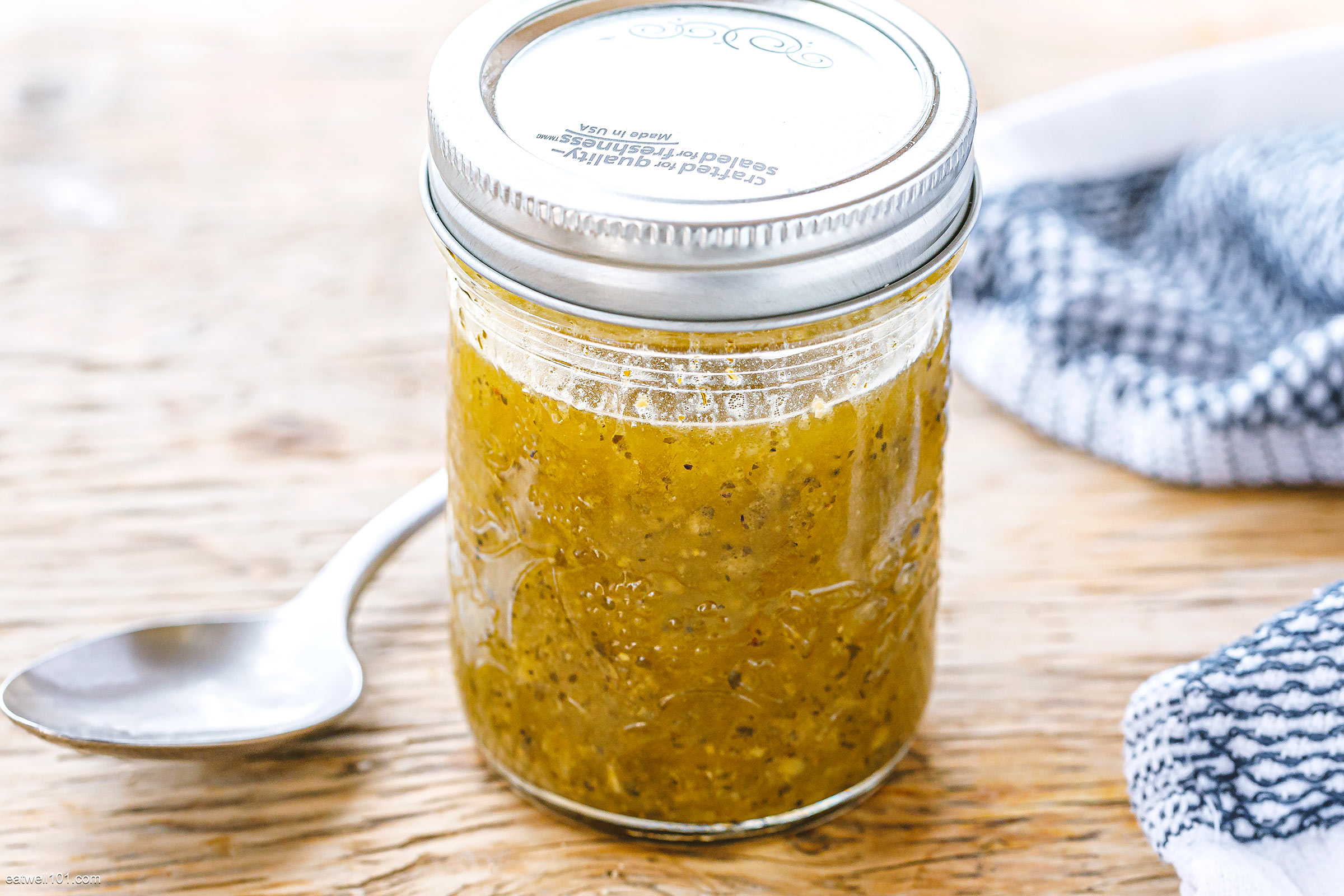 6 Vinaigrette Recipes for Delicious & Healthy Salads